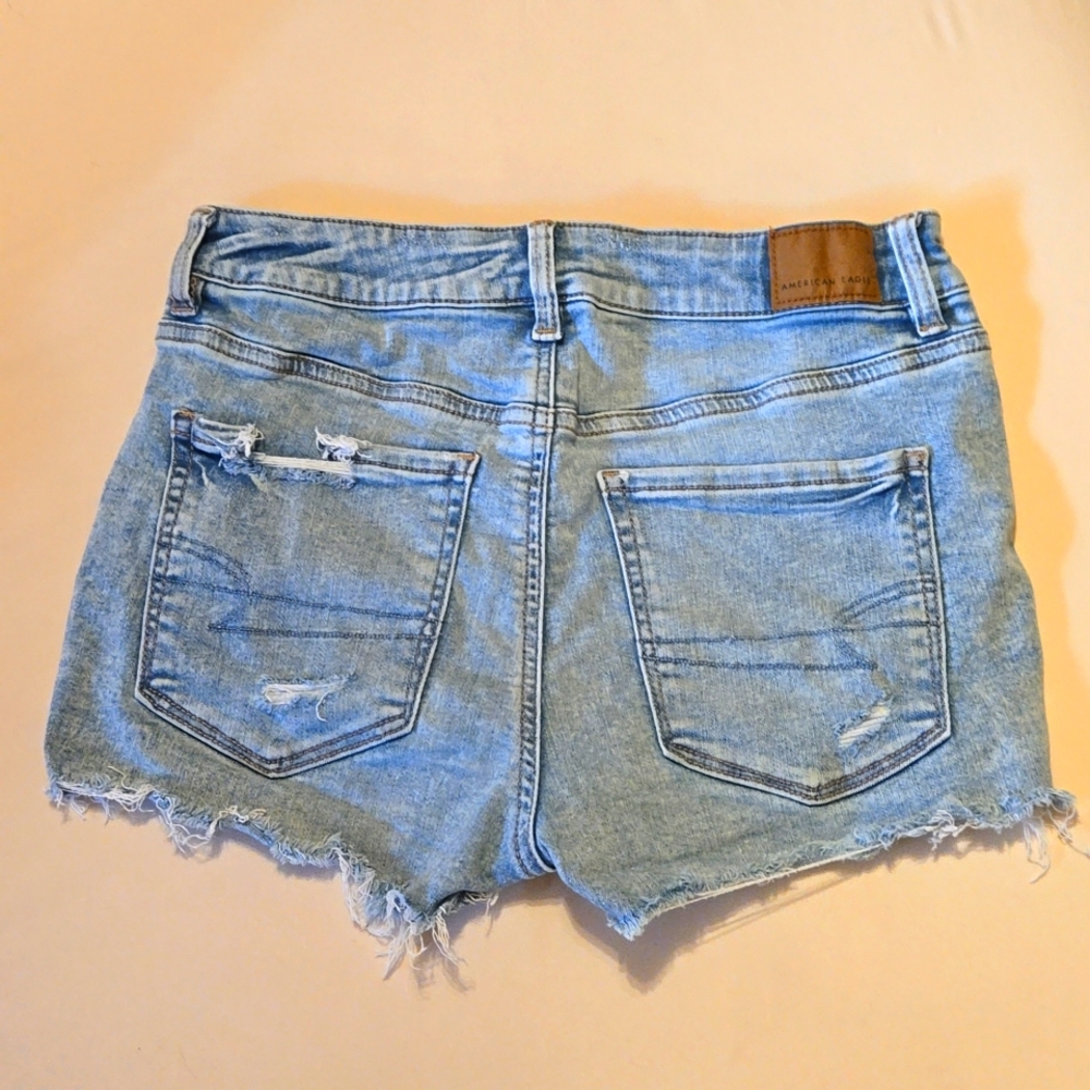 American Eagle Shortie with Eyelet Pockets - Picture 2 of 5